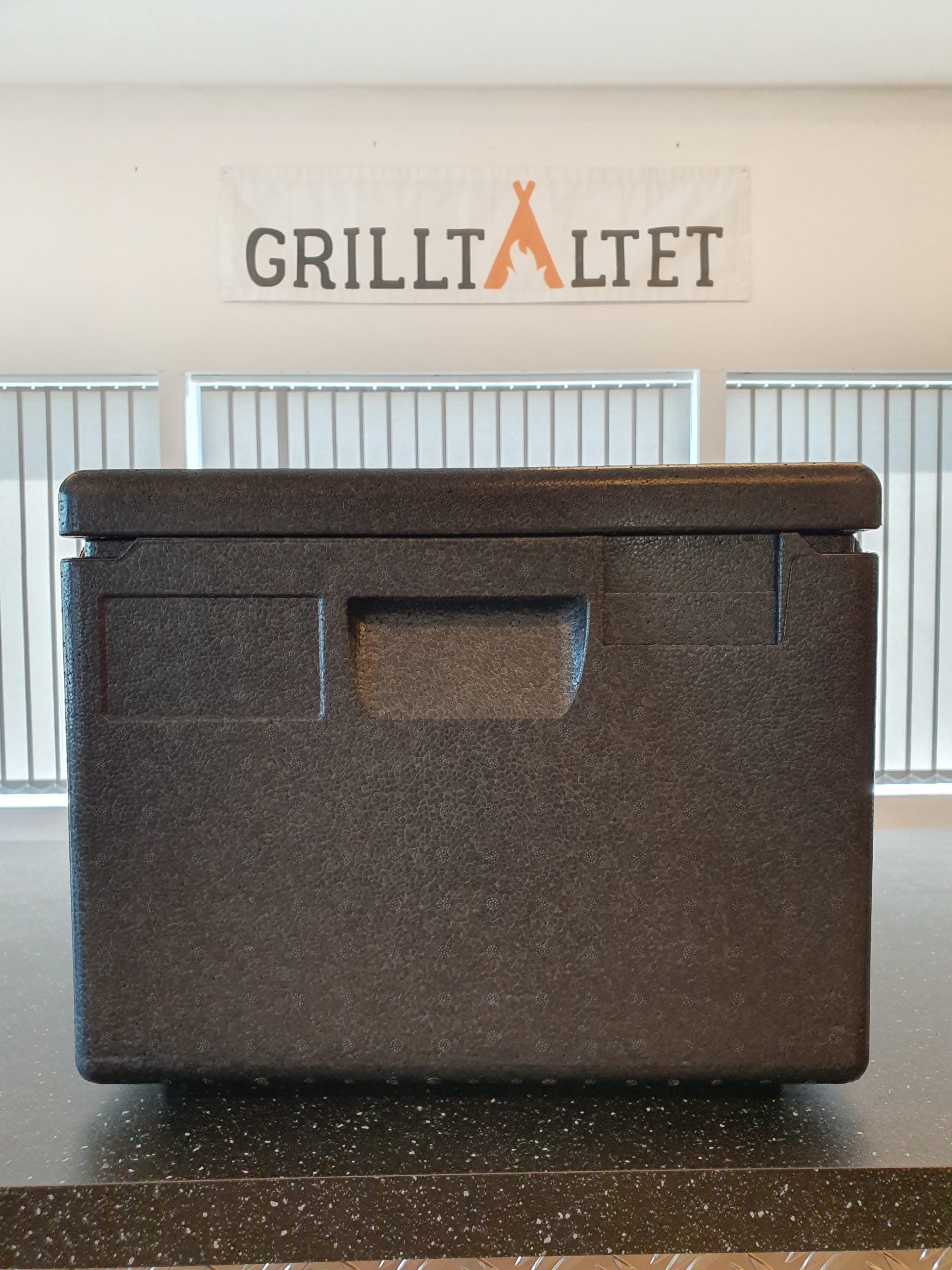 Isolerande transportbox storlek L