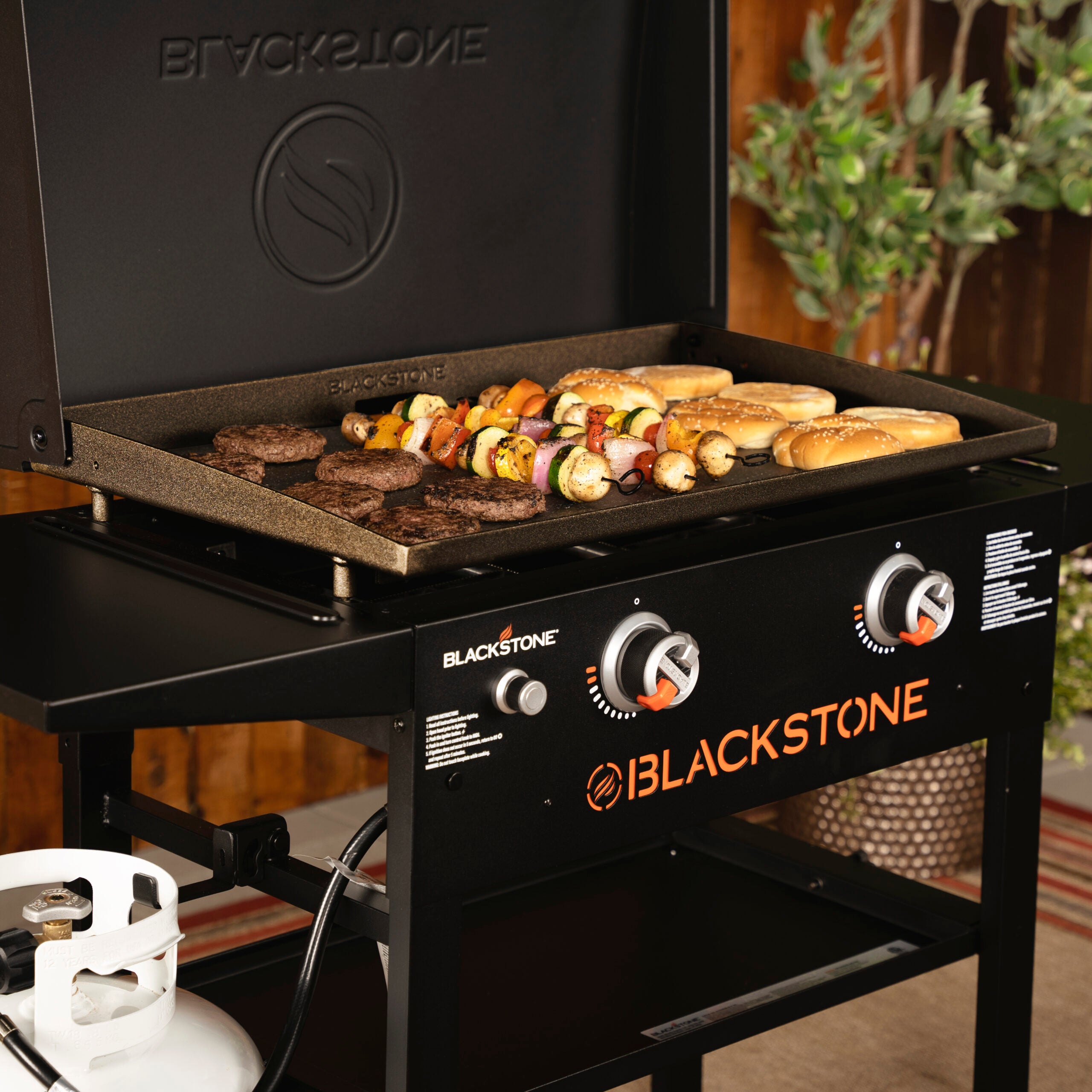 Blackstone 28" Griddle with hood