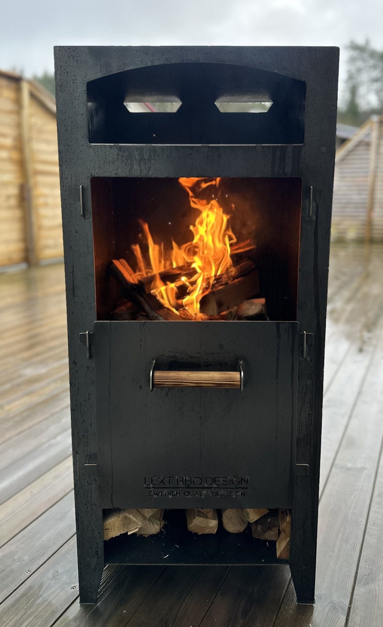 Lext BBQ Vedeldad Pizzaugn/kamin Corten