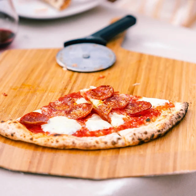 Ooni Pizzaspade Bambu 14” - Pizzaspade & Serveringsbräda
