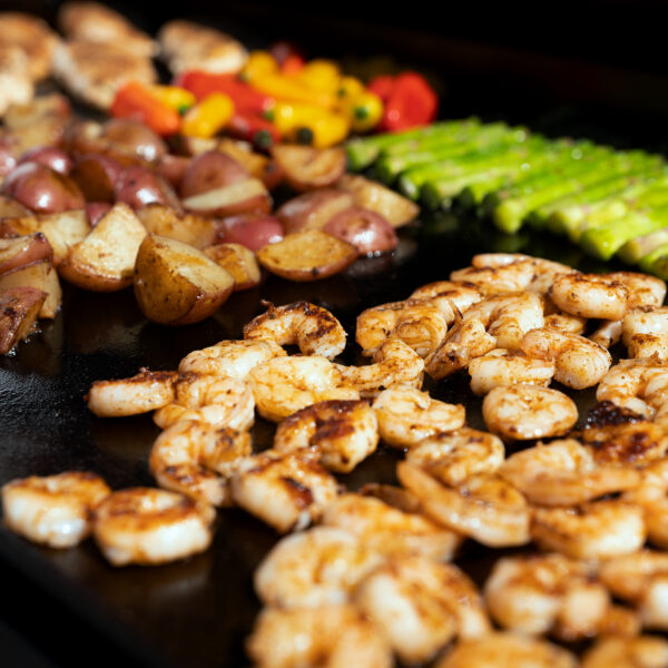 Char-Griller Flat Iron Premium Gas Griddle - Image 3
