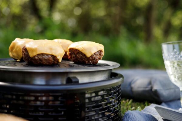 Cobb Pro Black Kolgrill - Bild 3